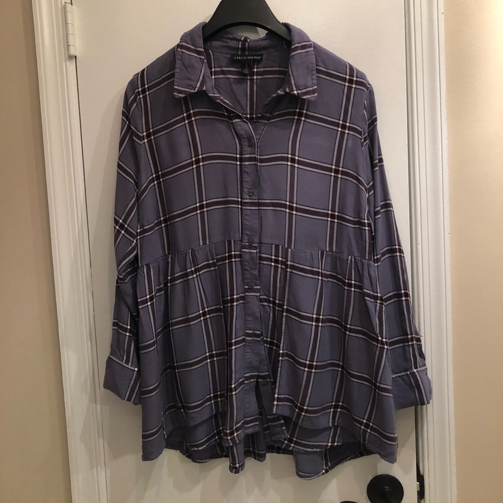 Pea in the Pod Button down Maternity Plaid Top